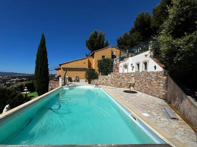 Maison 5 pièces 120 m²