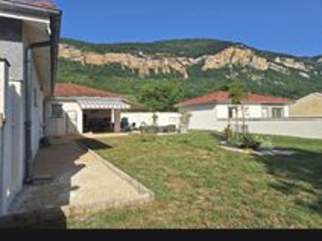 Maison 5 pièces 120 m²