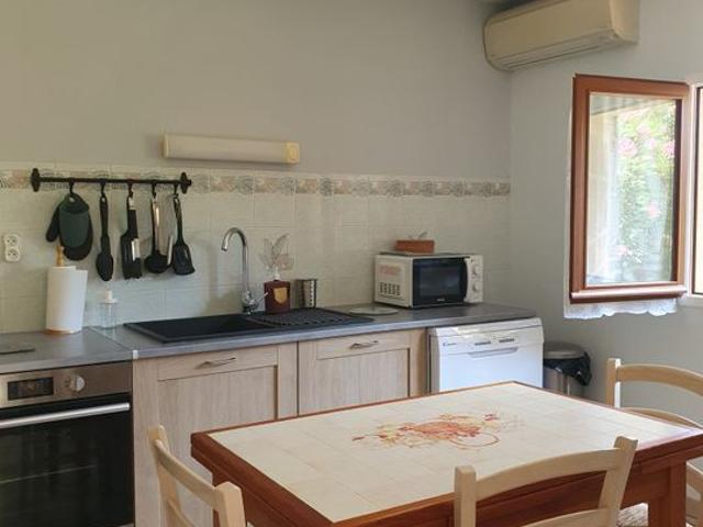 Maison 5 pièces, 120 m² à louer à Puy l'Évêque 46700