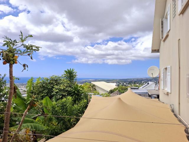 Maison 5 pièces, 120 m² à louer à Saint Denis 97490