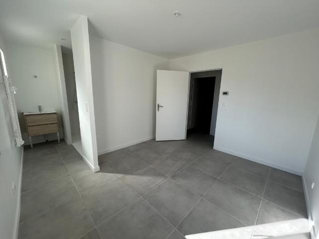 Maison 5 pièces, 122 m² à louer à Joué lès Tours 37300