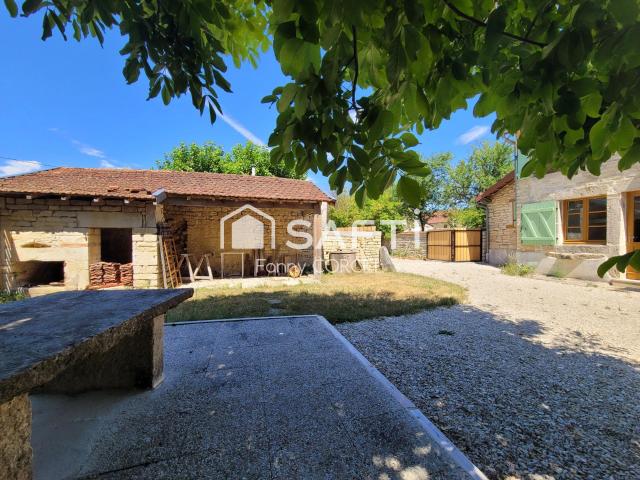 Maison 5 pièces, 122 m² à louer à Riel les Eaux 21570