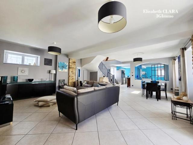 Maison 5 pièces 158 m²