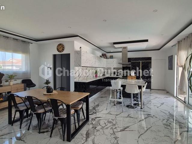 Maison 5 pièces 135 m²