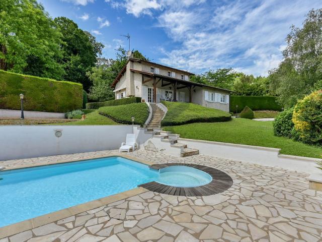Maison 5 pièces 135 m²