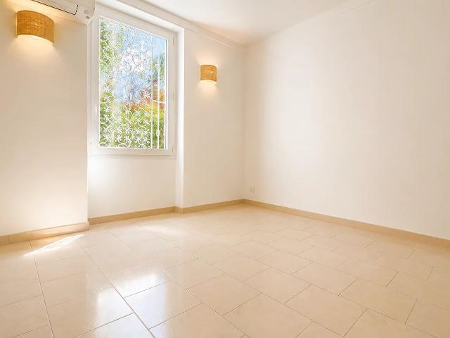 Maison 5 pièces, 135 m² à louer à Nice 06300
