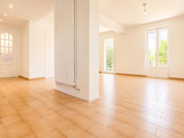 Maison 5 pièces, 135 m² à louer à Nice 06300