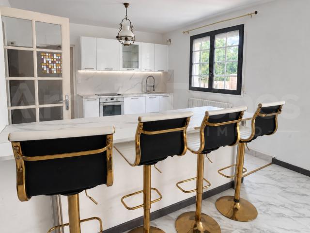 Maison 5 pièces 136 m²