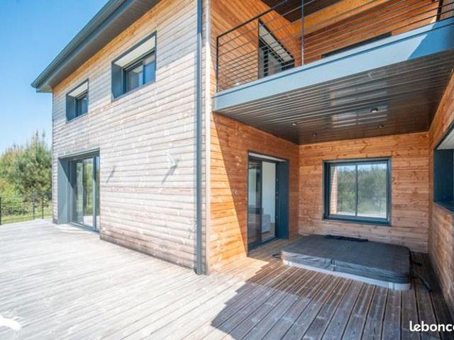Maison 5 pièces 136 m²