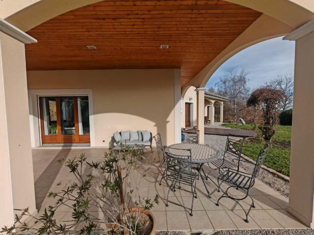 Maison 5 pièces, 136 m² à louer à Cellieu 42320