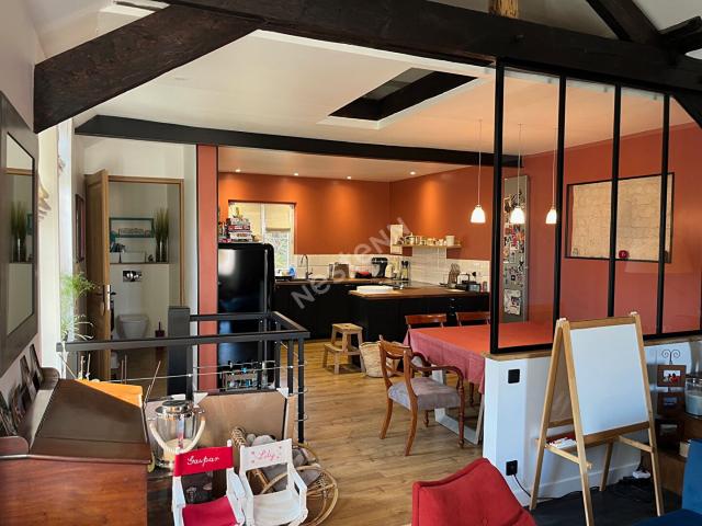 Maison 5 pièces, 136 m² à louer à Coye la Forêt 60580