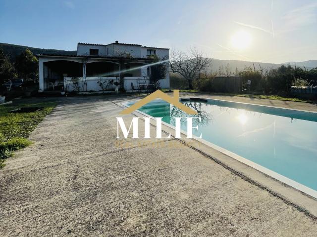 Maison 5 pièces 137 m²