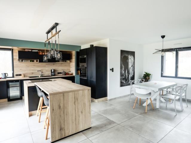 Maison 5 pièces 137 m² SAINT MAURICE 63270 405 000 euros