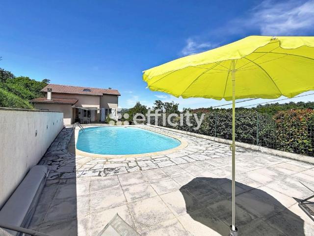 Maison 5 pièces 138 m²