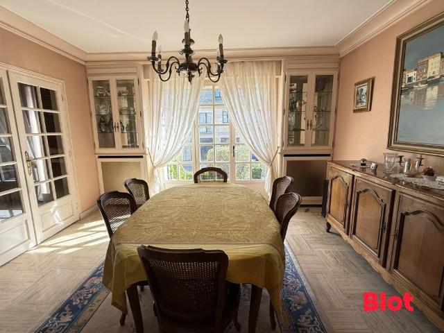Maison 5 pièces 138 m²