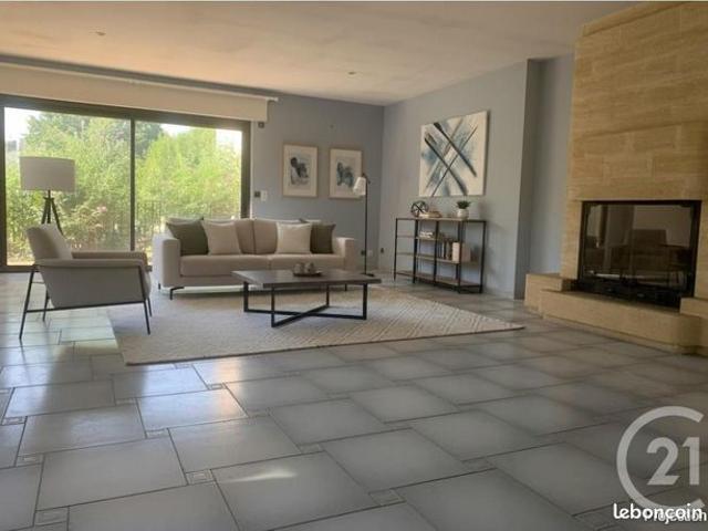 Maison 5 pièces 138 m²