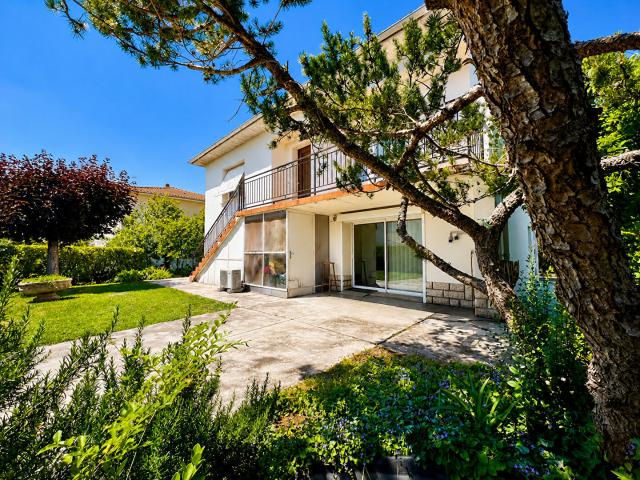 Maison 5 pièces 138 m²