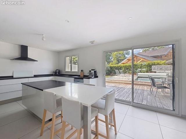 Maison 5 pièces 138 m²