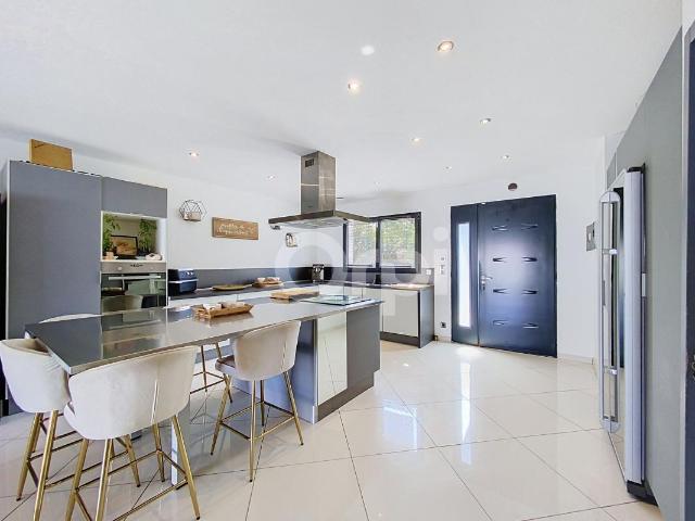 Maison 5 pièces 138 m²