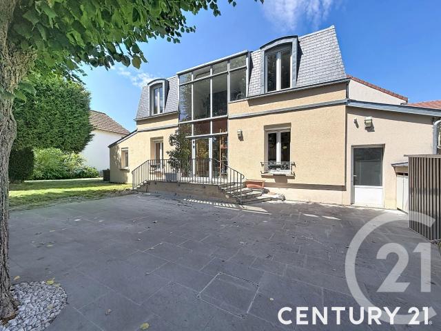 Maison 5 pièces 138 m²