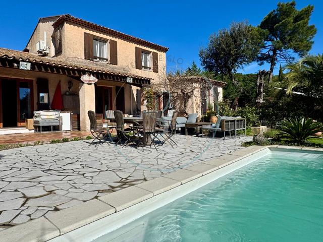 Maison 5 pièces 138 m²