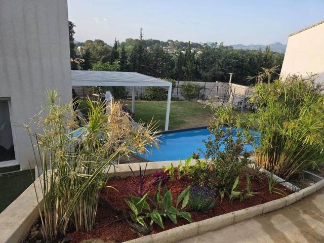 Maison 5 pièces, 138 m² à louer à Aubagne 13400