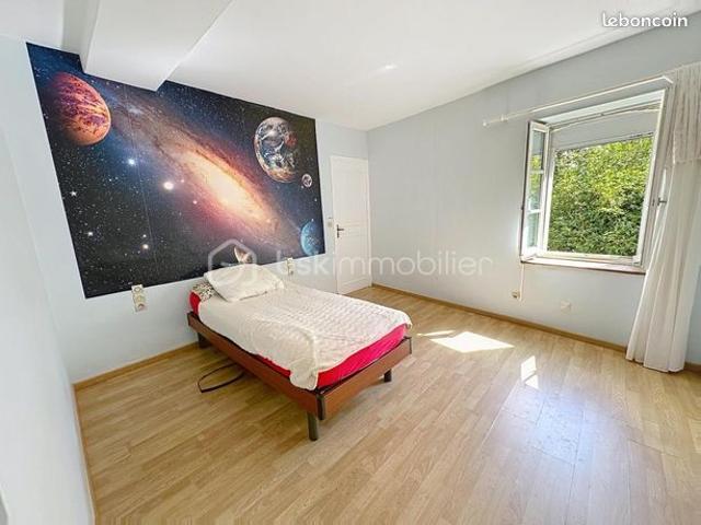 Maison 5 pièces 130 m²