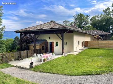 Maison 5 pièces, 130 m² à louer à Meylan 38240