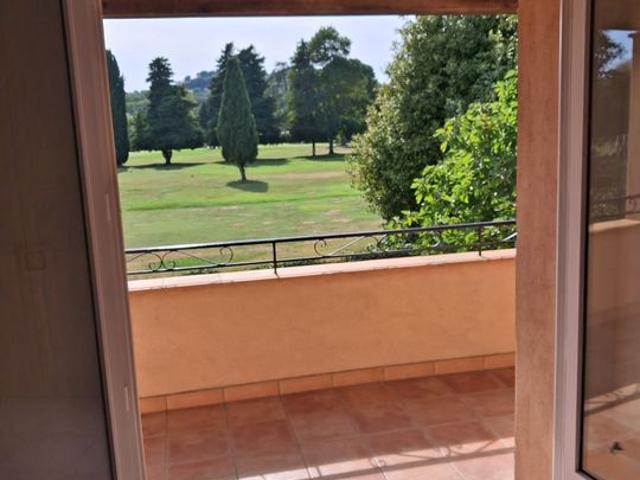 Maison 5 pièces, 130 m² à louer à Biot 06410