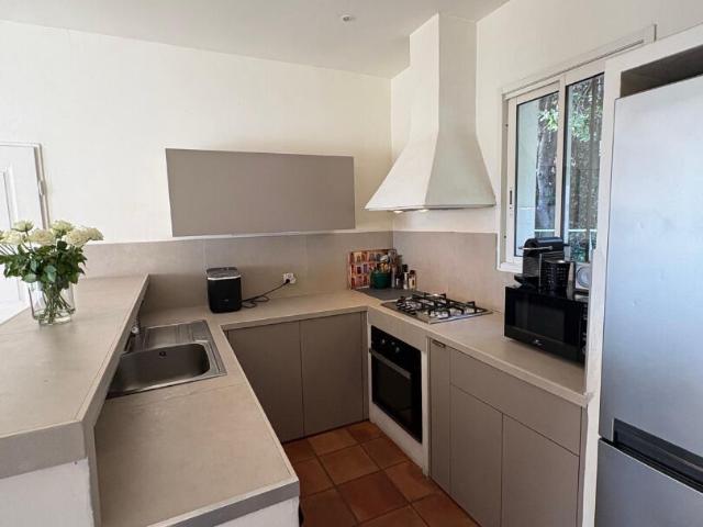 Maison 5 pièces, 130 m² à louer à Éguilles 13510