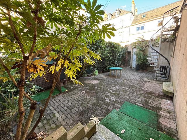 Appartement 5 pièces 143 m²