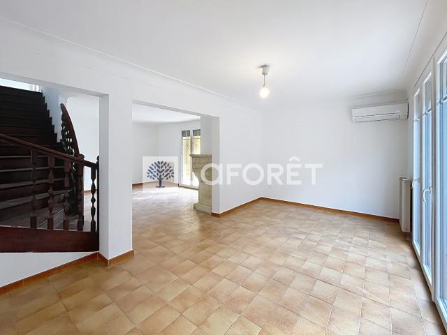 Maison 5 pièces, 132 m² à louer à Perpignan 66000