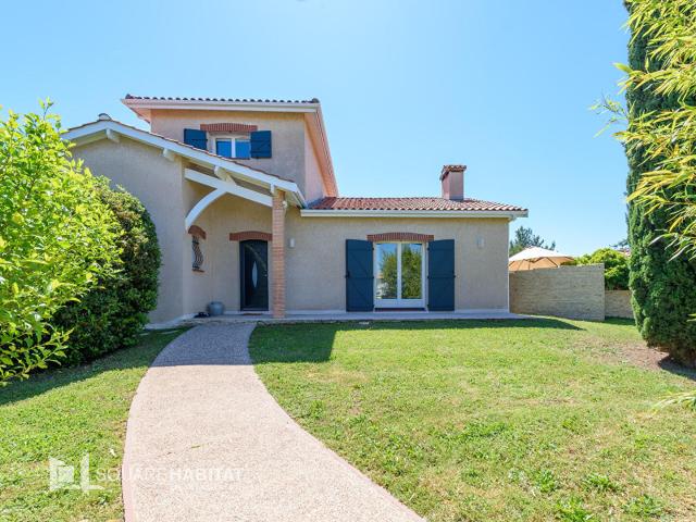 Maison 5 pièces 215 m²