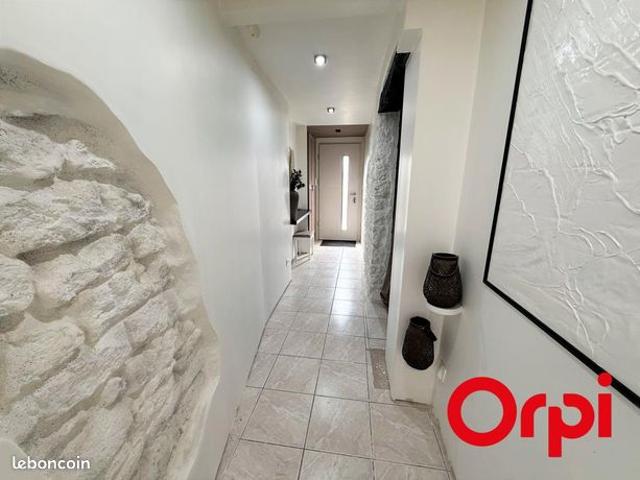Maison 5 pièces 133 m²
