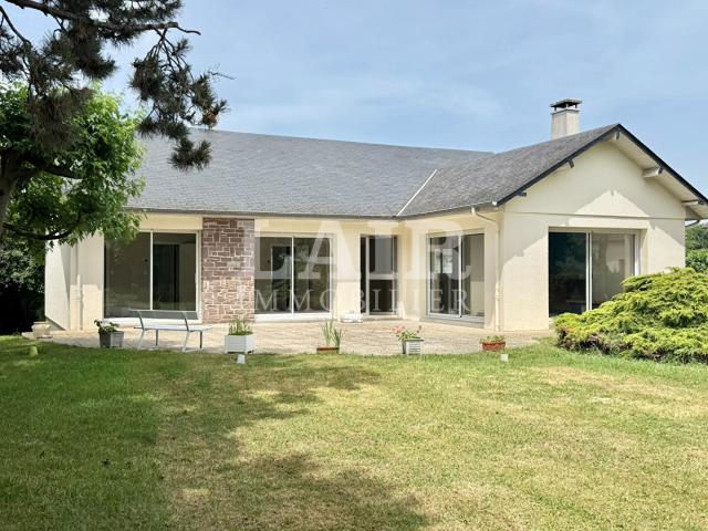 Maison 5 pièces 144 m²