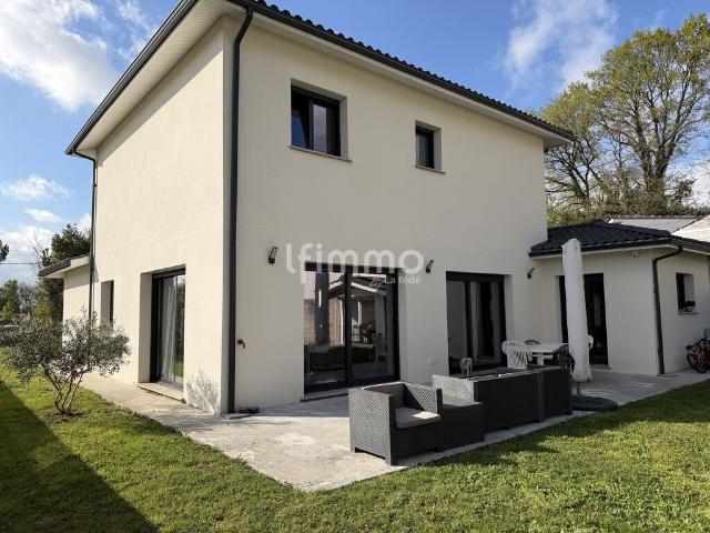 Maison 5 pièces 144 m²