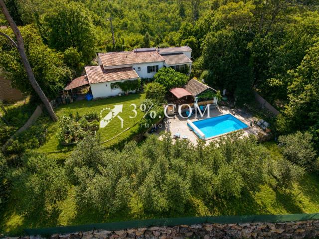 Maison 5 pièces 144 m²