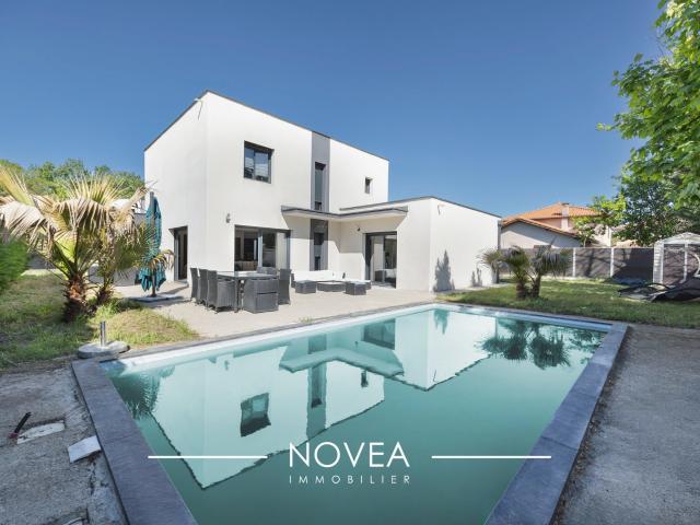 Maison 5 pièces 144 m²