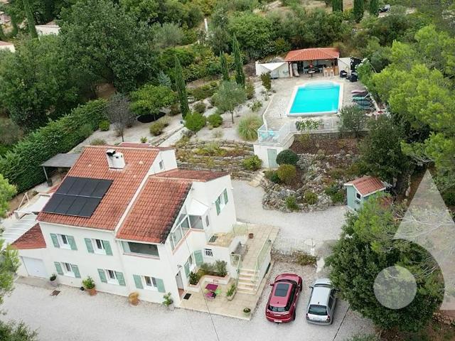 Maison 5 pièces 144 m²
