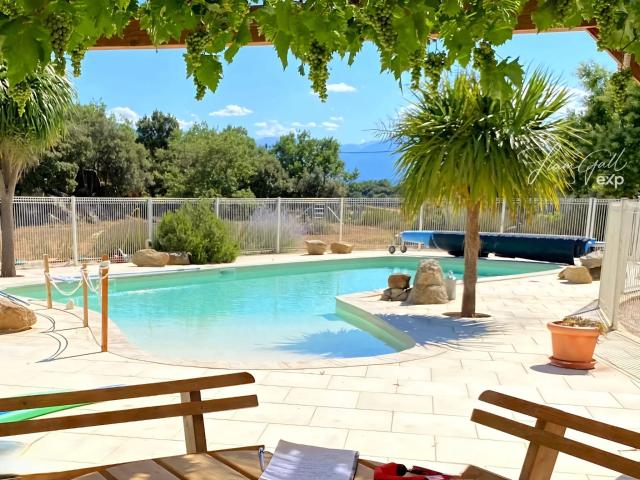 Maison 5 pièces 144 m²