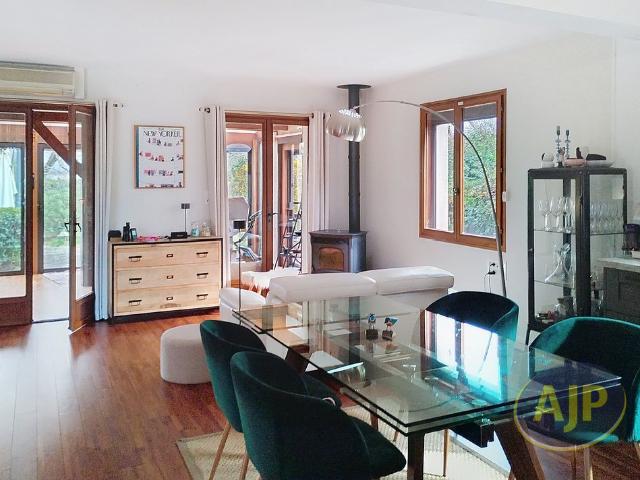 Maison 5 pièces 144 m²