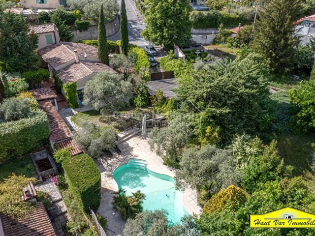 Maison 5 pièces 144 m²