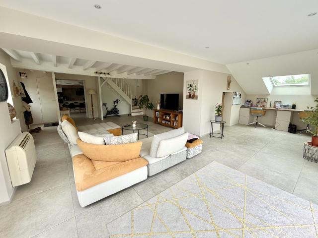 Maison 5 pièces 144 m²