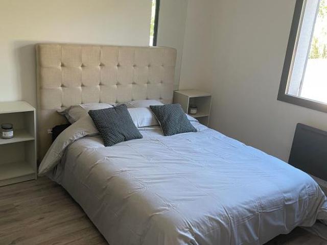 Maison 5 pièces, 144 m² à louer à Carpentras 84200