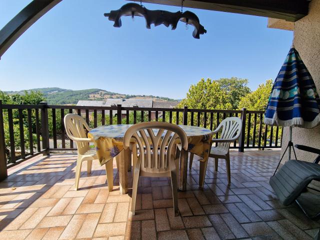 Maison 5 pièces, 144 m² à louer à Saint Christophe Vallon 12330