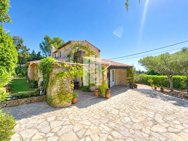 Maison 5 pièces 145 m²
