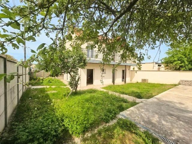 Maison 5 pièces 145 m²