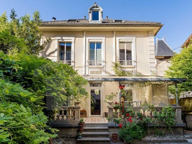 Maison 5 pièces 145 m²
