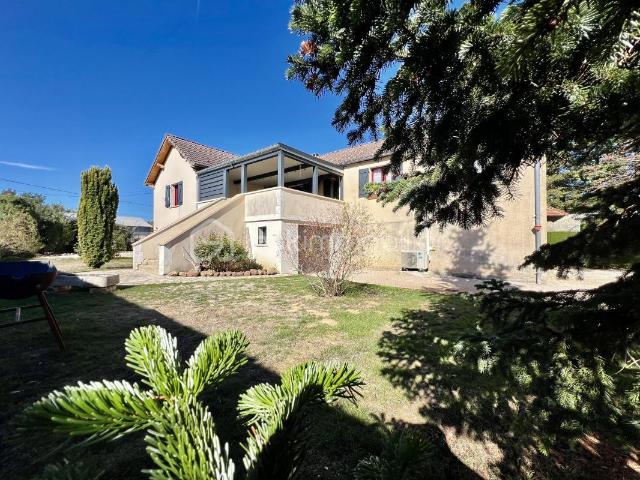 Maison 5 pièces 145 m²