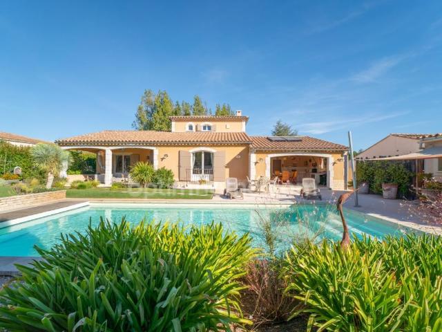 Maison 5 pièces 145 m²